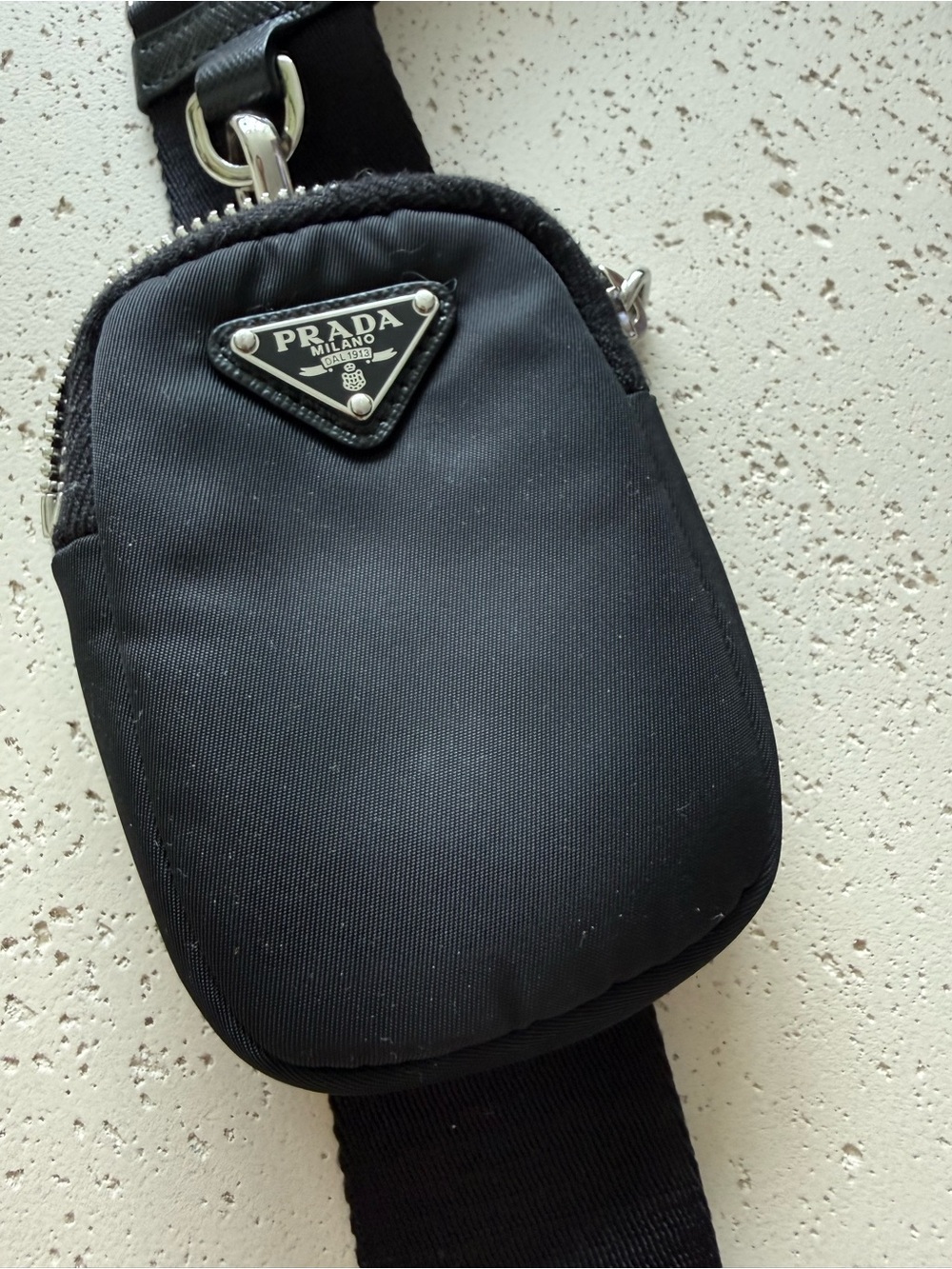 Prada Re-Edition 2005 detachable logo strap with pouch - Picture 3 of 13